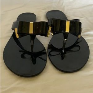 Micheal Kors flip flops